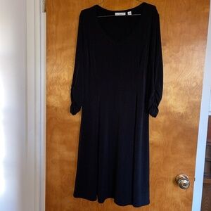 Black Susan Graver Dress Ruched Sleeve